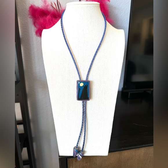 Artisan Jewelry - Vintage Artisan Wolf Clay Bolo Tie Necklace